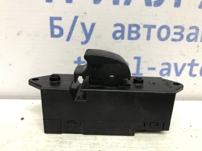 Кнопка стеклоподъемника Lancer 2003-2009 9 1.6 Бензин 4G18 Кнопка стеклоподъемника Lancer 2003-2009 9 1.6 Бензин 4G18