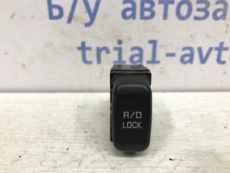 Запчасть кнопки управления Mitsubishi Pajero Wagon 1999-2006 3 3.2 Дизель 4M41 MR402471 Б/У Кнопки управления Mitsubishi Pajero Wagon 1999-2006 3 3.2 Дизель 4M41 MR402471 Б/У