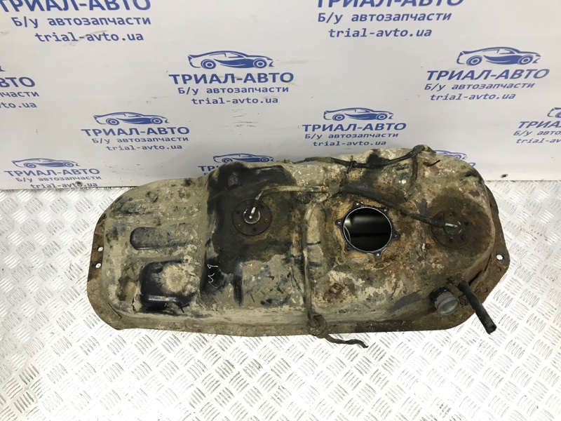 Бак топливный металлический Pajero Sport 1996-2008 K9 3.0 бензин 6G72 Бак топливный металлический Pajero Sport 1996-2008 K9 3.0 бензин 6G72