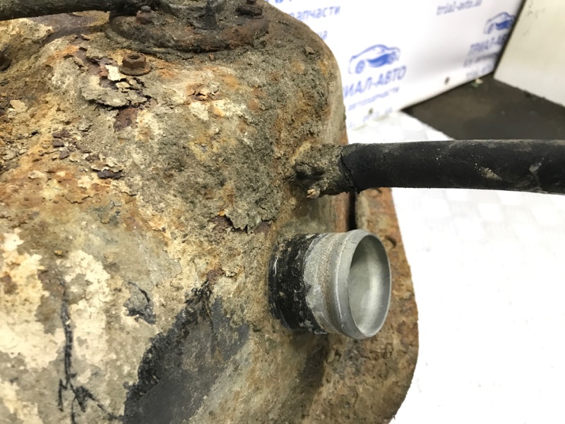 Бак топливный металлический Mitsubishi Pajero Sport K9 3.0 бензин 6G72 Бак топливный металлический Mitsubishi Pajero Sport K9 3.0 бензин 6G72