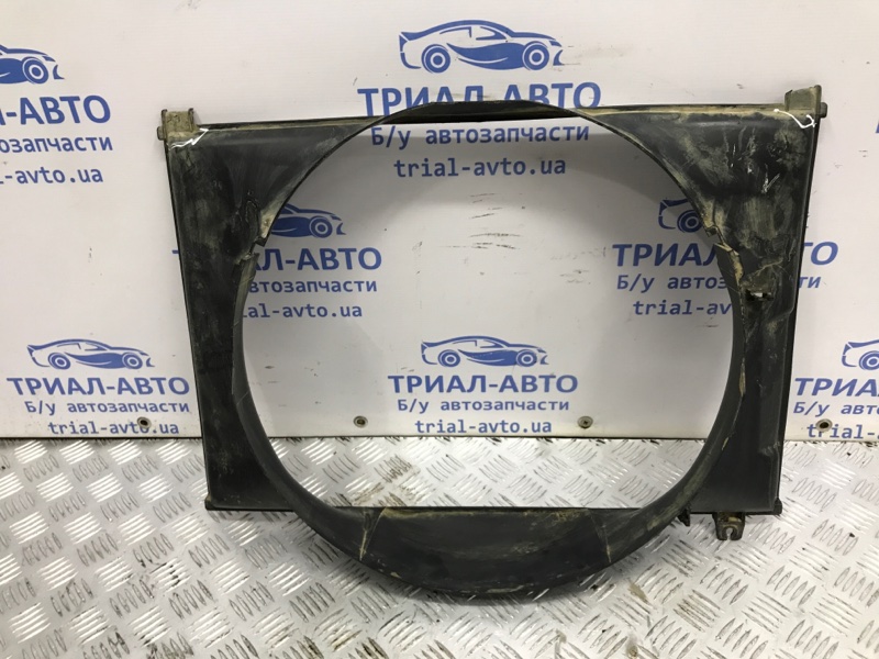 Запчасть диффузор Mitsubishi Pajero Sport 1996-2008 K9 3.0 бензин 6G72 MR239642 Б/У Диффузор Mitsubishi Pajero Sport 1996-2008 K9 3.0 бензин 6G72 MR239642 Б/У