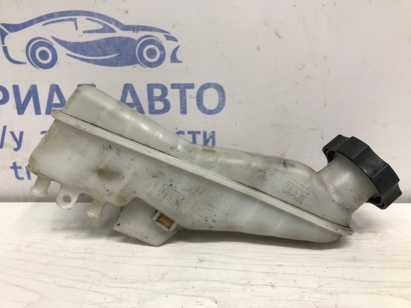 Бачок главного тормозного цилиндра Tucson 2015-2021 TL 1.7 diesel D4FD