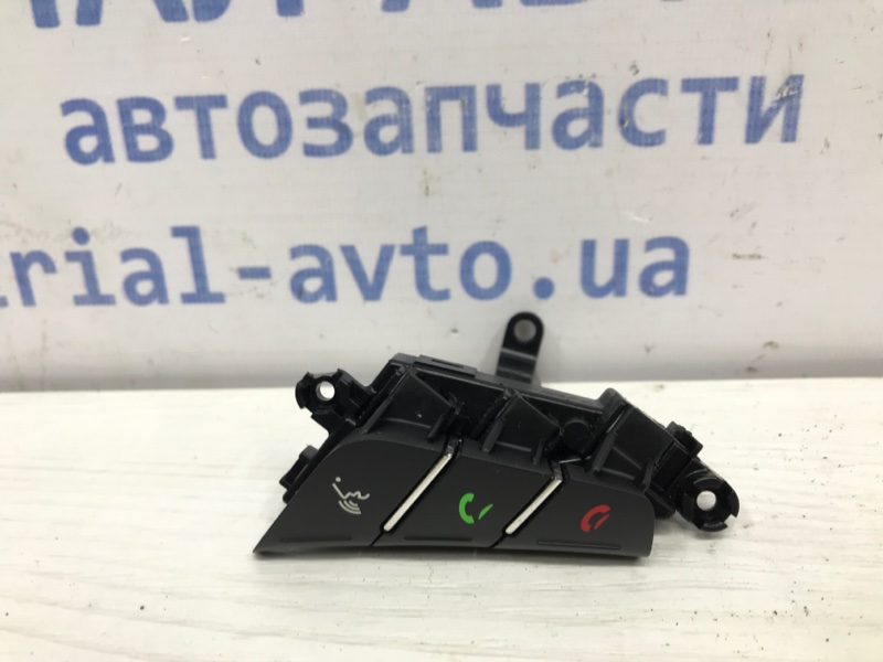 Кнопки руля KIA Ceed 2012-2018 JD 1.6 diesel D4FB 96700A2800 Б/У