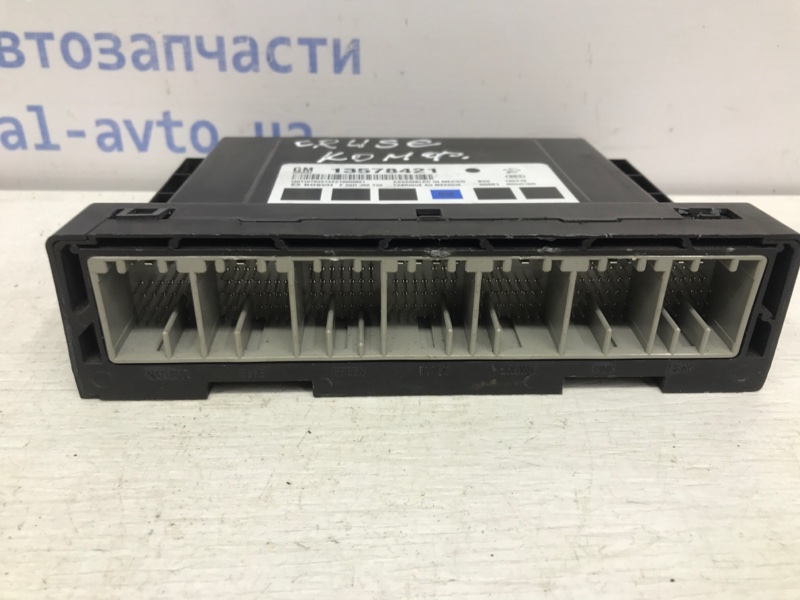 Блок комфорта Cruze 2008-2016 J300 1.8 F18D4 Блок комфорта Cruze 2008-2016 J300 1.8 F18D4