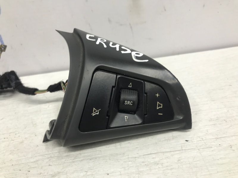 Кнопка руля Chevrolet Cruze 2009-2016 J300 1.8 F18D4 13292667 Б/У