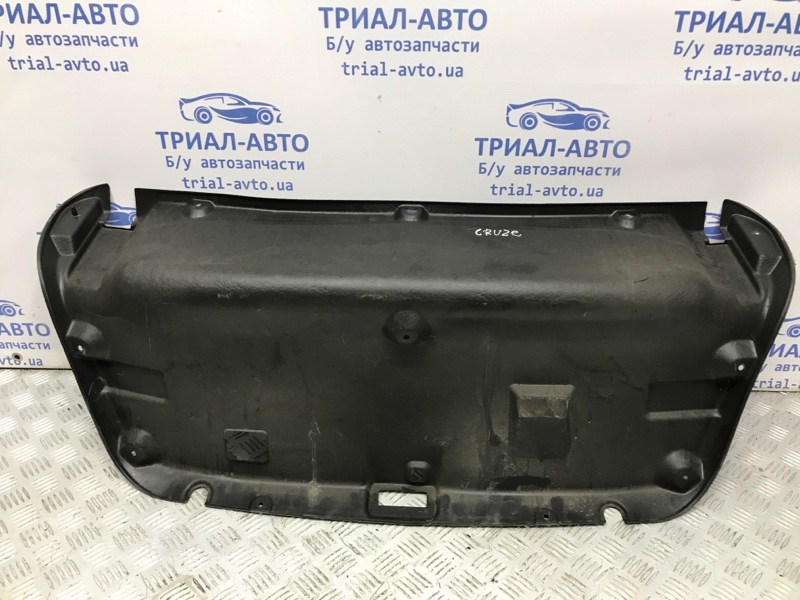 Обшивка крышки багажника Cruze 2009-2016 J300 1.8 F18D4