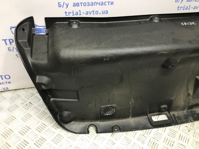 Обшивка крышки багажника Cruze 2009-2016 J300 1.8 F18D4