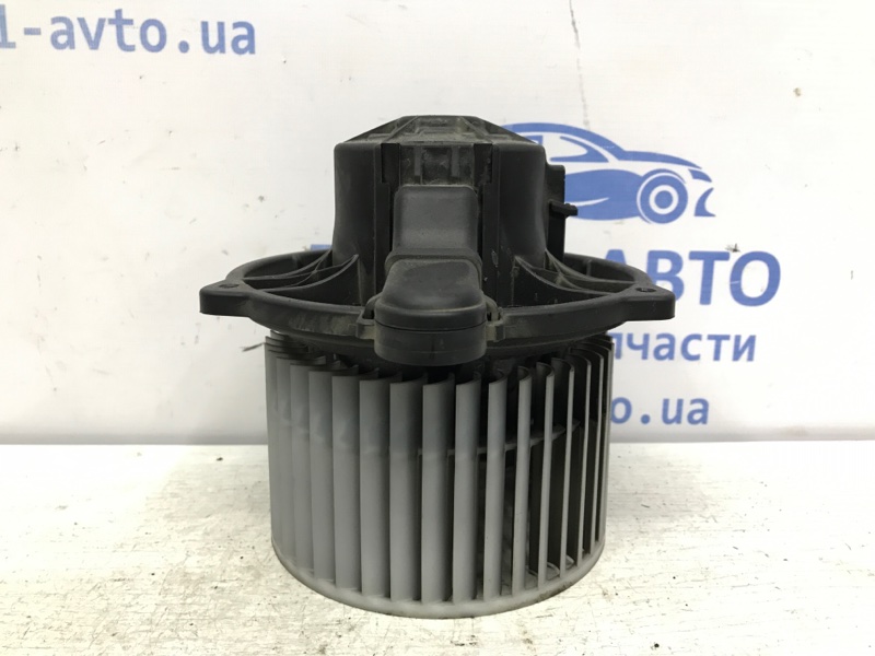Моторчик печки KIA Ceed 2006-2012 ED 1.6 diesel D4FB 971131H000 Б/У