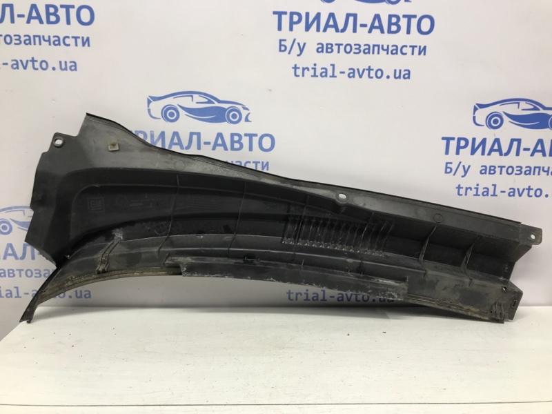 Дефлектор дворников правый Cruze 2009-2016 J300 1.8 F18D4