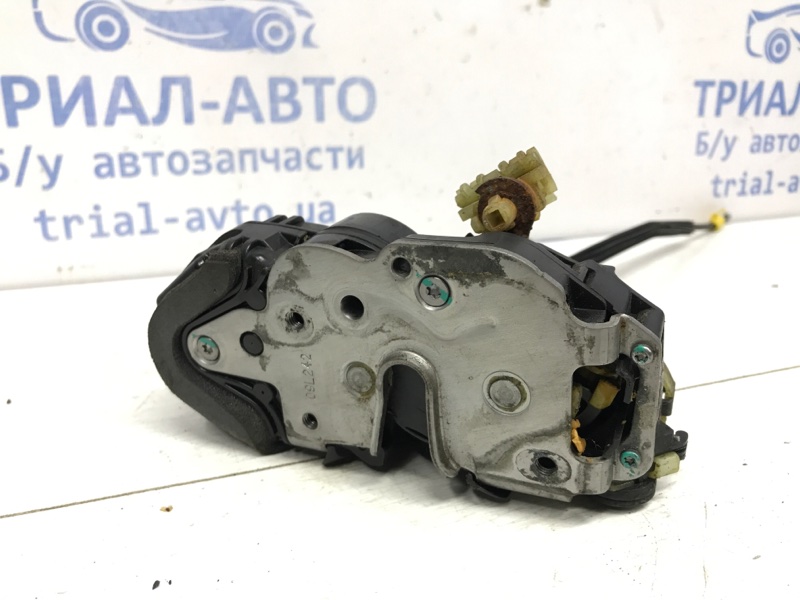 Замок двери задний правый Chevrolet Cruze J300 1.8 F18D4