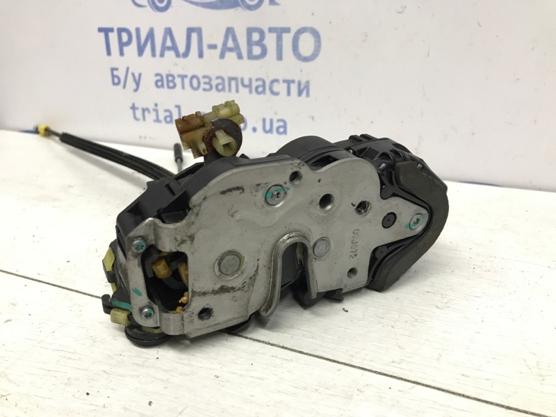Замок двери задний левый Chevrolet Cruze J300 1.8 F18D4