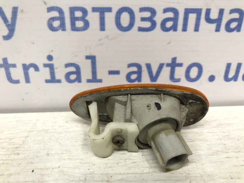 Повторитель поворотника Pajero Sport 1996-2008 K9 3.0 бензин 6G72