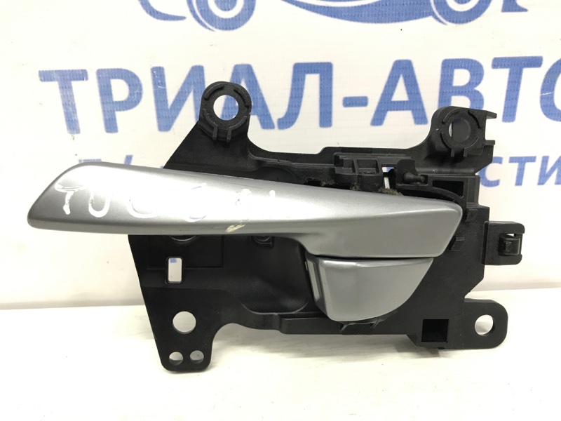 Ручка двери внутреняя задняя левая Hyundai Tucson 2015-2021 TL 1.7 diesel D4FD 83610D7000NS5 Б/У
