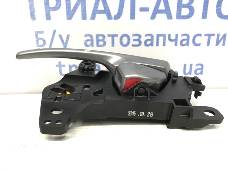 Ручка двери внутреняя задняя левая Tucson 2015-2021 TL 1.7 diesel D4FD