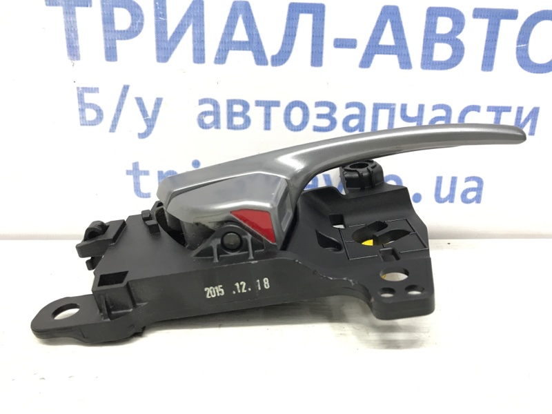Ручка двери внутреняя передняя правая Tucson 2015-2021 TL 1.7 diesel D4FD