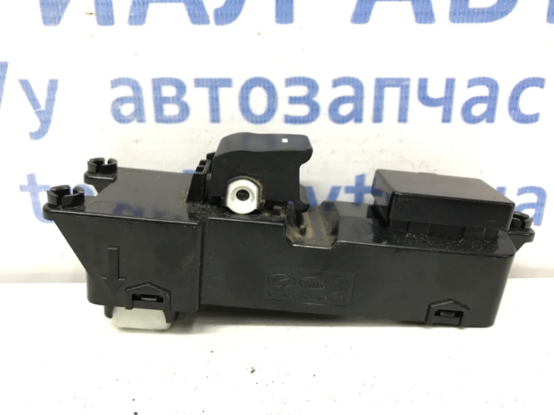 Кнопка стеклоподъемника Tucson 2015-2021 TL 1.7 diesel D4FD