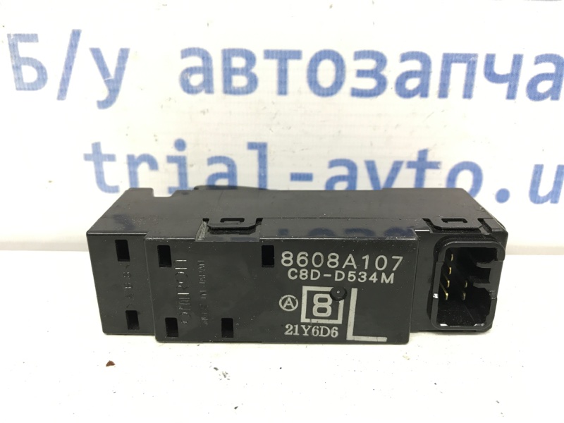 Кнопка стеклоподъемника Mitsubishi Outlander CU 2.4 бензин 4G69