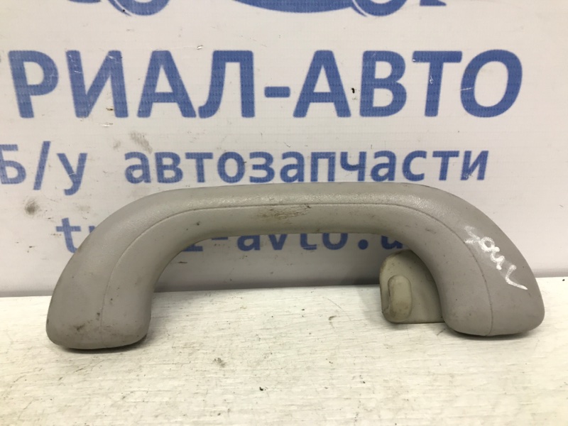 Ручка потолка KIA Soul 2008-2014 AM 1.6 бензин G4FC 853401C150QW Б/У