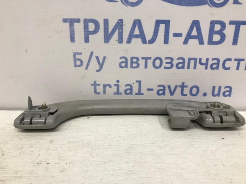 Ручка потолка Mitsubishi Pajero Wagon 3 3.2 Дизель 4M41