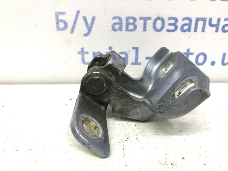 Петля двери задней правой Chevrolet Cruze J300 1.8 F18D4