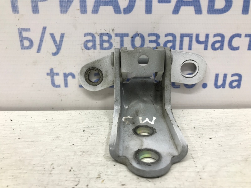Петля двери передней левой Hyundai Tucson 2015-2021 TL 1.7 diesel D4FD 793102E000 Б/У