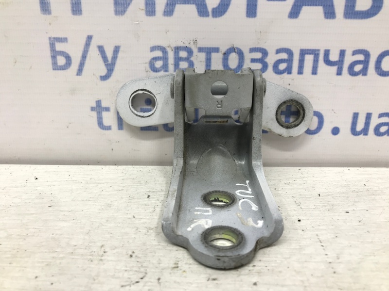 Петля двери передней правой Hyundai Tucson 2015-2021 TL 1.7 diesel D4FD 793202E000 Б/У