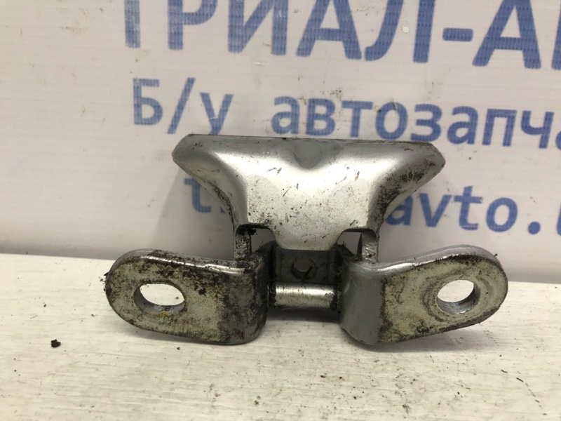 Петля двери задней правой Ceed 2012-2018 JD 1.6 diesel D4FB