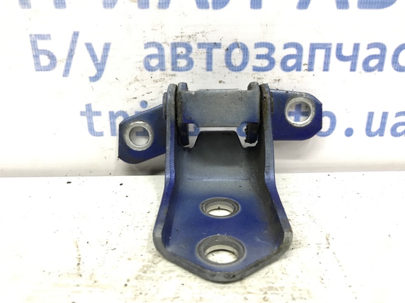 Петля двери задней левой Mazda CX 7 2007-2012 ER 2.3 бензин 	L3VDT D461-73-210A Б/У