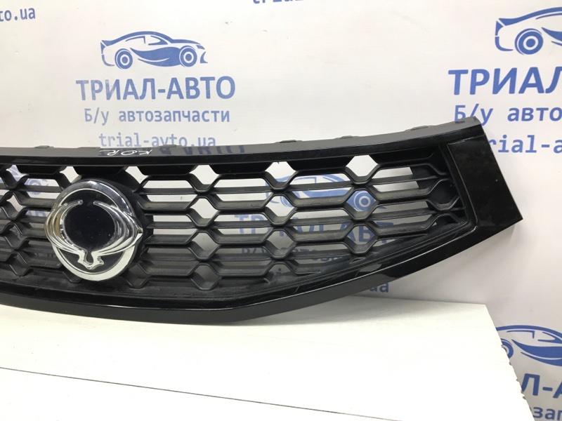 Решетка радиатора SsangYong Korando C200 2.0 diesel D20Dt Решетка радиатора SsangYong Korando C200 2.0 diesel D20Dt