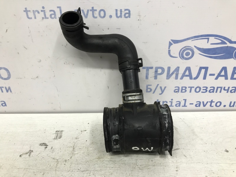 Патрубок воздушного фильтра Mazda 6 2012- GJ 2.2 diesel SH0113225 Б/У