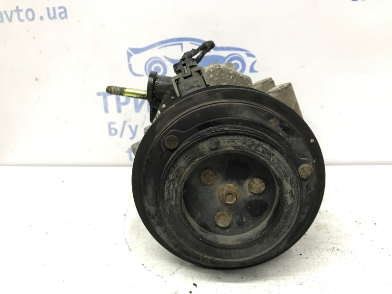 Компрессор кондиционера Korando 2010-2019 C200 2.0 diesel D20Dt Компрессор кондиционера Korando 2010-2019 C200 2.0 diesel D20Dt