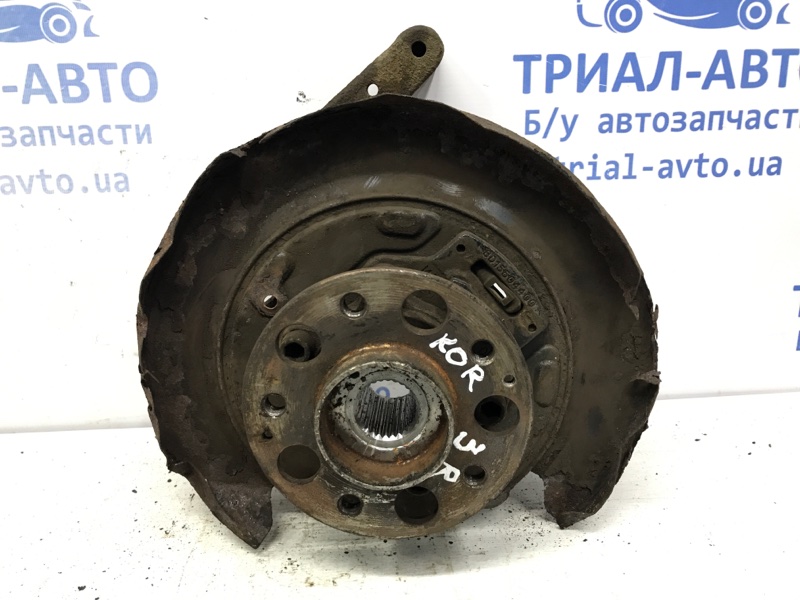 Цапфа задняя правая со ступицей Korando 2010-2019 C200 2.0 diesel D20Dt