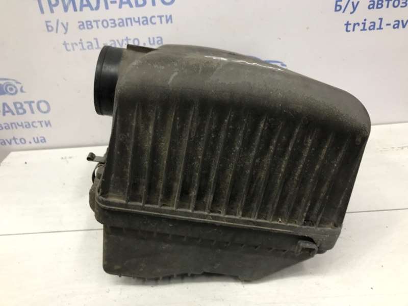 Корпус воздушного фильтра Pajero Wagon 1999-2006 3 3.2 Дизель 4M41