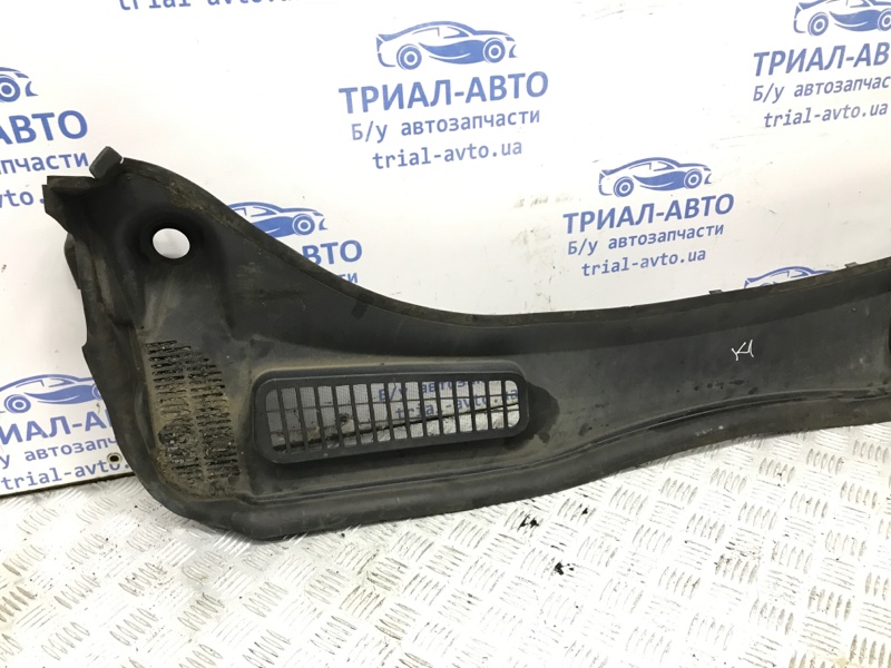 Жабо под лобовое стекло (пластик) Kuga 2013-2019 CBS 2.0 diesel