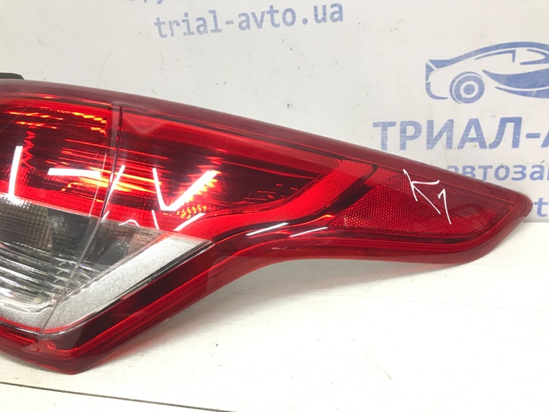 Фонарь задний внешний правый Kuga 2013-2019 CBS 2.0 diesel Фонарь задний внешний правый Kuga 2013-2019 CBS 2.0 diesel