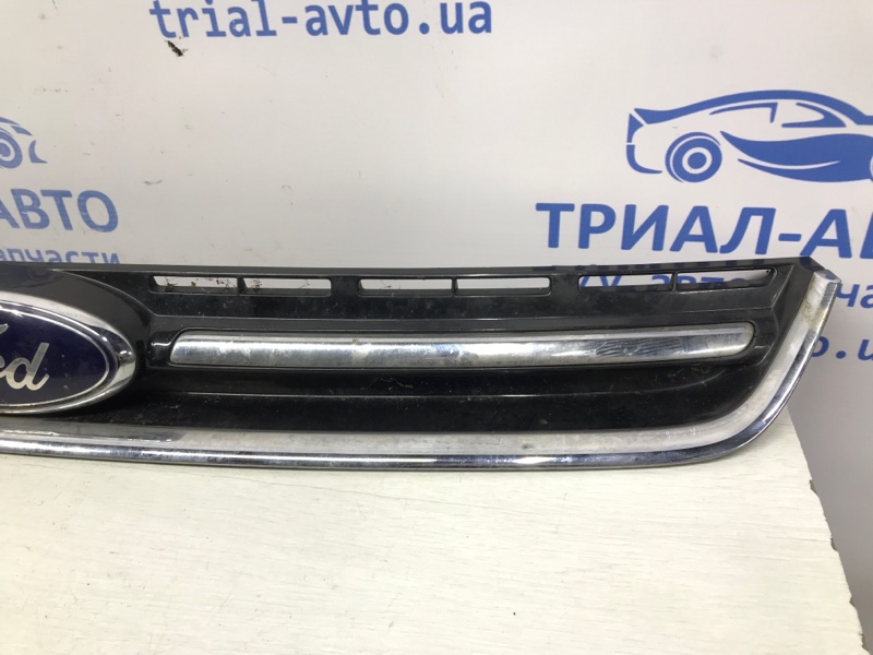 Решетка радиатора Ford Kuga CBS 2.0 diesel
