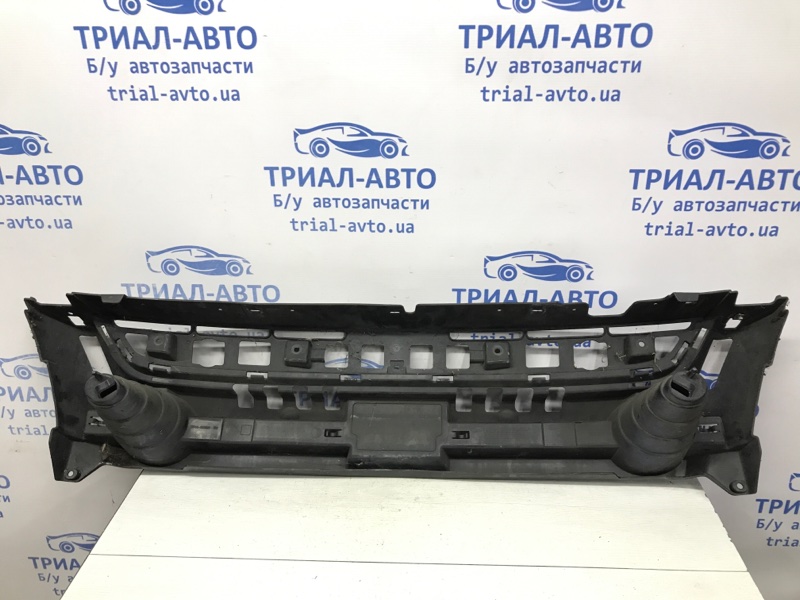 Решетка бампера центральная Kuga 2013-2019 CBS 2.0 diesel