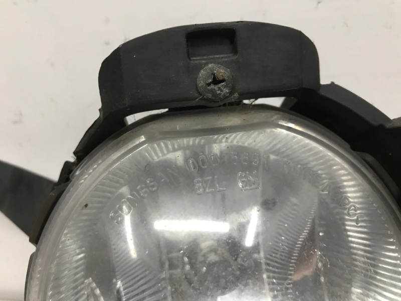 Фара противотуманная правая Cruze 2008-2016 J300 1.6 бензин F16D4 Фара противотуманная правая Cruze 2008-2016 J300 1.6 бензин F16D4