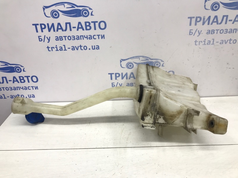 Бачок омывателя SsangYong Kyron DJ 2.0 diesel D20Dt Бачок омывателя SsangYong Kyron DJ 2.0 diesel D20Dt