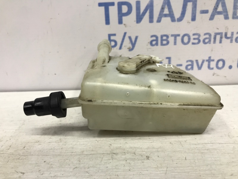 Бачок главного тормозного цилиндра Ford Kuga 2013-2019 CBS 2.0 diesel 1901455 Б/У