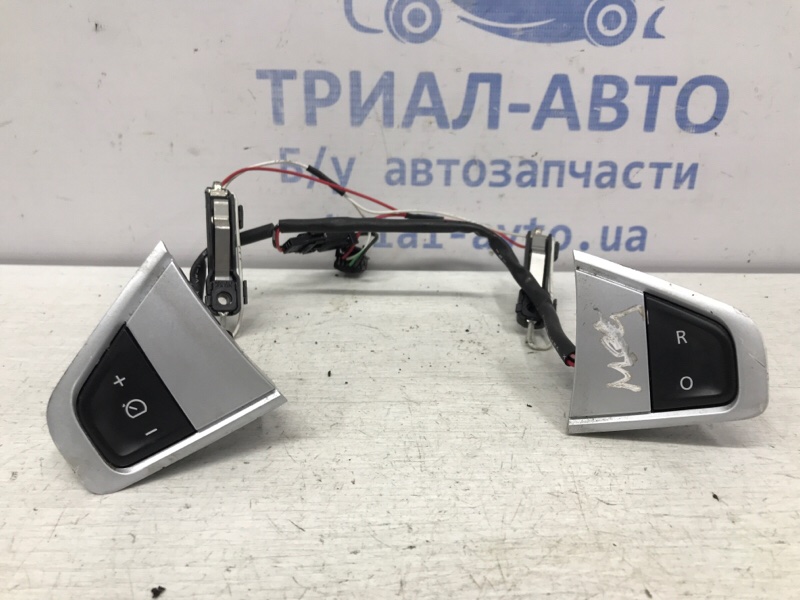 Кнопки руля Renault Megane 2009-2016 3 1.5 Diesel K9K 255500003R Б/У