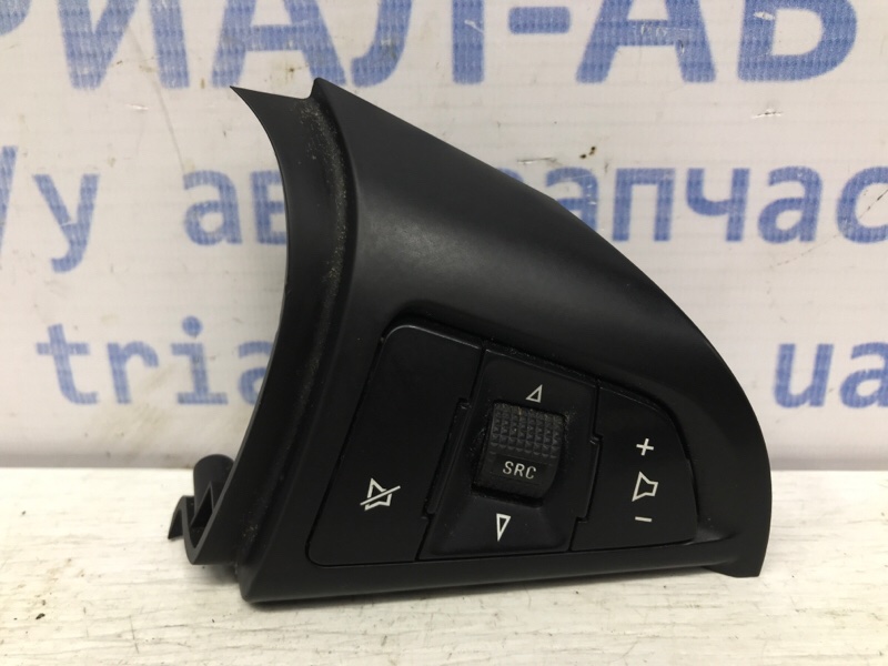 Кнопки руля правые Chevrolet Cruze 2009-2016 J300 1.6 бензин F16D4 13275250 Б/У