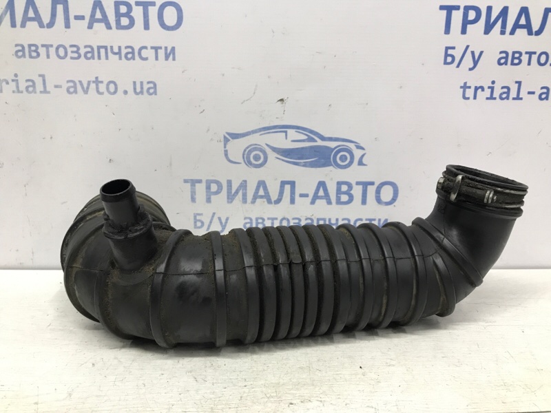 Патрубок воздушного фильтра Pajero Wagon 1999-2006 3 3.2 Дизель 4M41