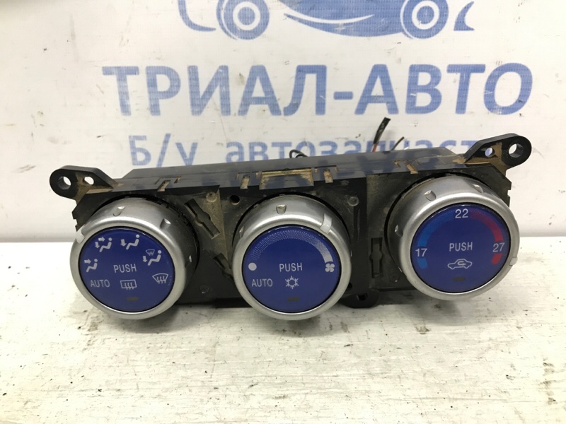 Блок управления кондиционером Mitsubishi L200 2006-2015 KB 2.5 дизель 4D56U АКПП MN123598 Б/У