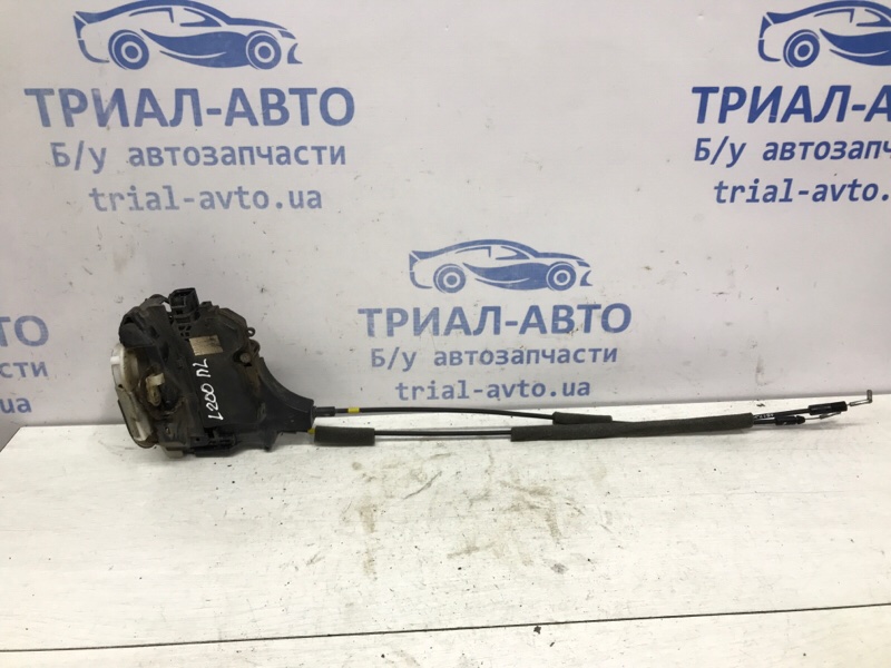 Замок двери передний левый Mitsubishi L200 2006-2015 KB 2.5 дизель 4D56U АКПП 5715A179 Б/У