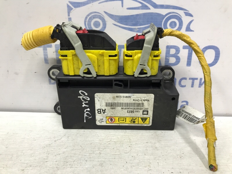 Блок AIRBAG Chevrolet Cruze 2009-2016 J300 1.6 бензин F16D4 13505823 Б/У