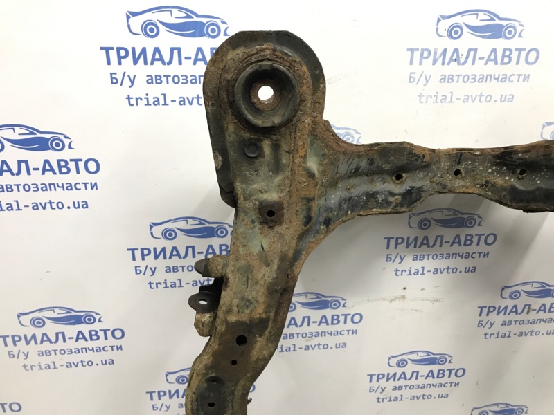 Балка передней подвески АНГЛИЯ Tucson 2004-2009 JM 2.0 diesel D4EA МКПП