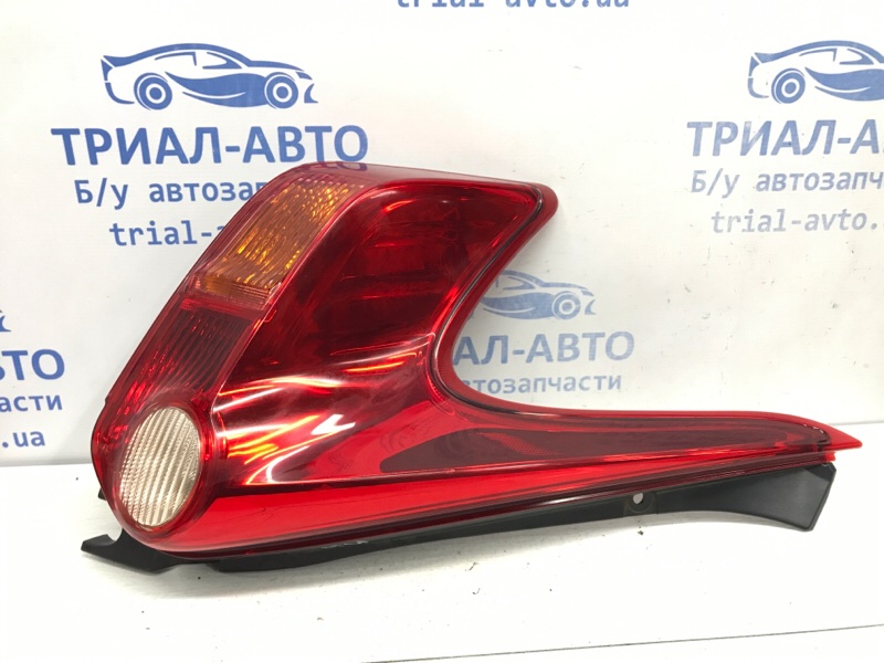 Запчасть фонарь задний внешний левый Nissan Juke 2010-2019 F15 1.6 turbo MR16DDT 265551KA0A Б/У Фонарь задний внешний левый Nissan Juke 2010-2019 F15 1.6 turbo MR16DDT 265551KA0A Б/У