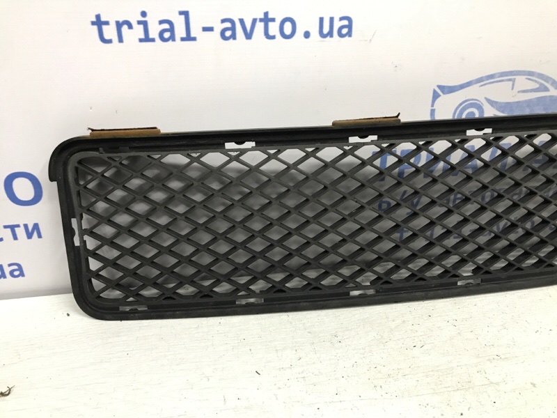Решетка бампера центральная Tucson 2004-2009 JM 2.0 diesel D4EA МКПП
