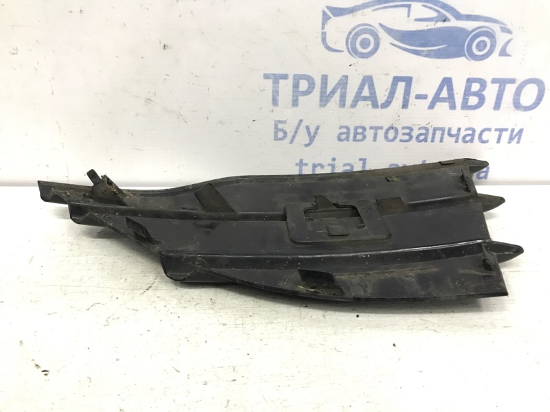 Решетка переднего бампера правая Ford Kuga CBS 2.0 diesel